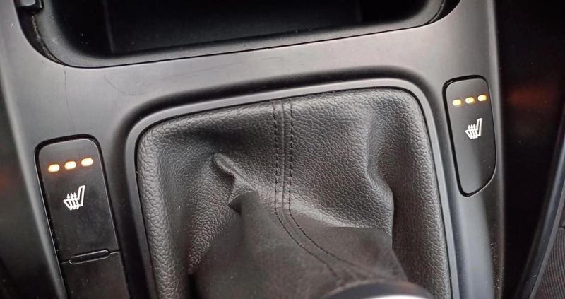 Kia Carens cena 34900 przebieg: 198277, rok produkcji 2014 z Sianów małe 352